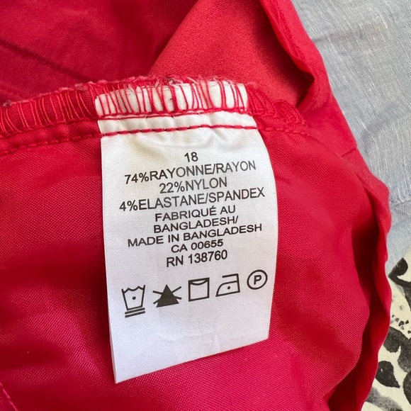 Capris. Hot Pink - Picture 3 of 3